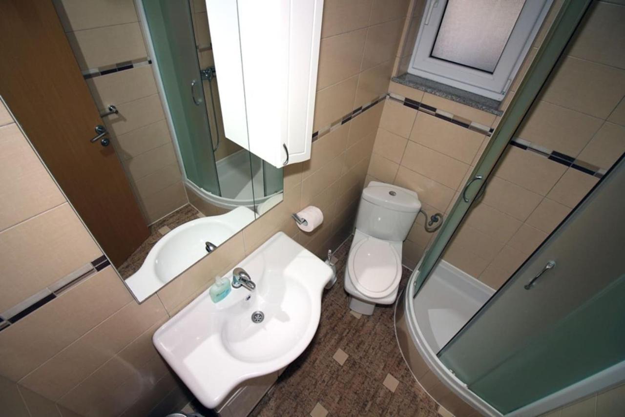 4 Bedroom Apartment In Tisno Exteriér fotografie